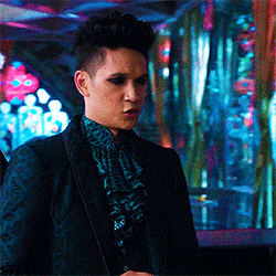 VKdVUC.gif