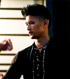 VKs3ND.gif
