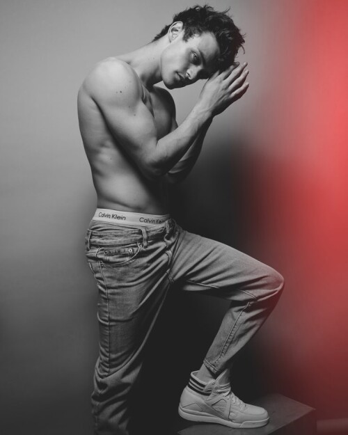 740full thomas doherty