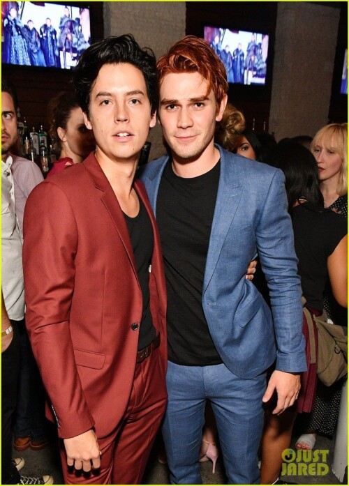 GIF Riverdale