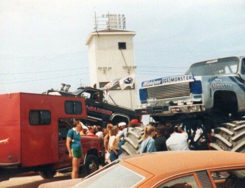 Z4CeMQ.jpg