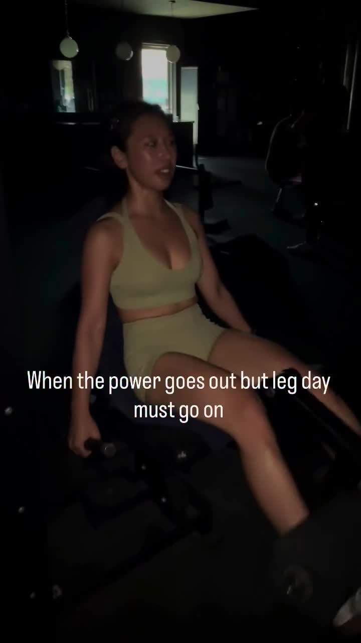 b0g4Mq.mp4