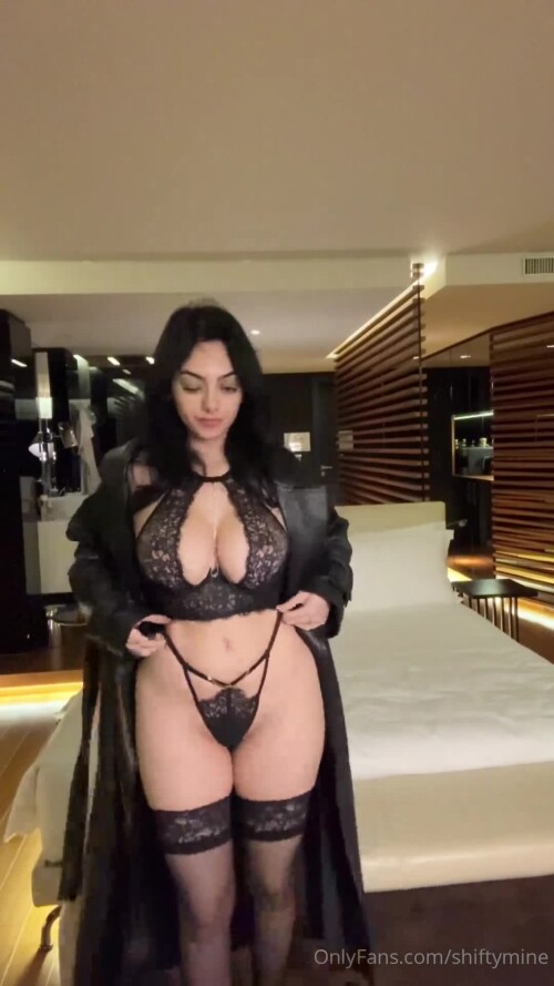 b28YwM.webm