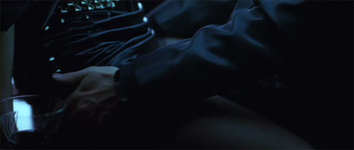 bekDJb.gif