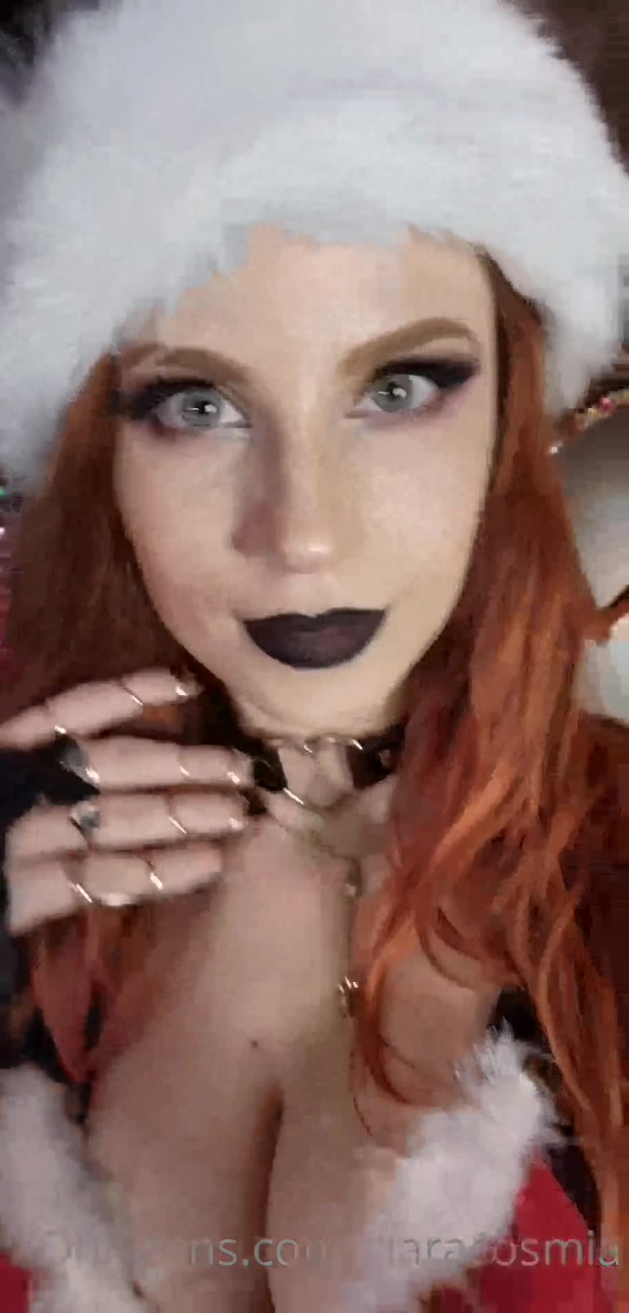cl4jW5.webm