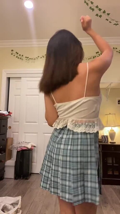 SnapTik 7144208507355565354 xnq2emx1