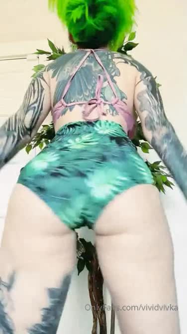 fF0VaQ.webm
