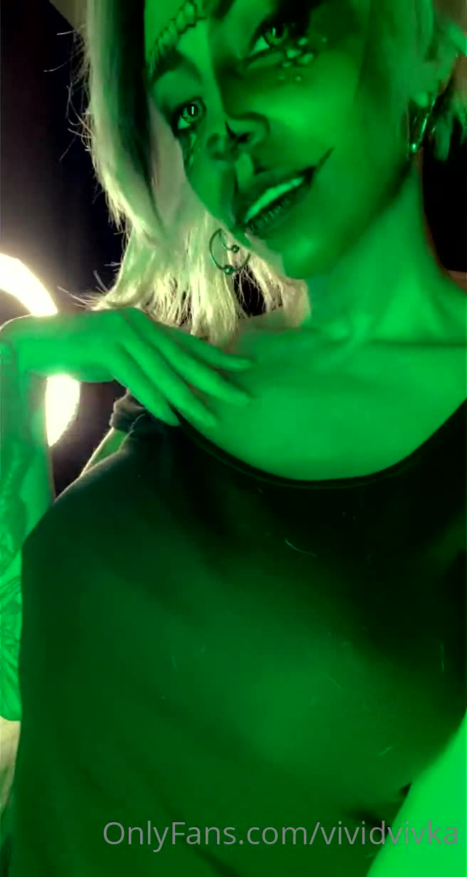 fFizoZ.webm