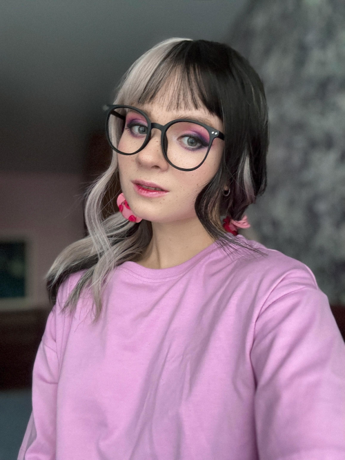 nNEKq7.png