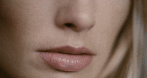 nYxAfr.gif