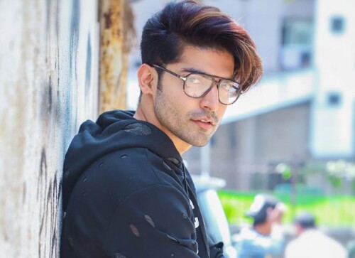 Gurmeet Choudhary starrer The Wife becomes the first movie to be completed in the COVID 19 era