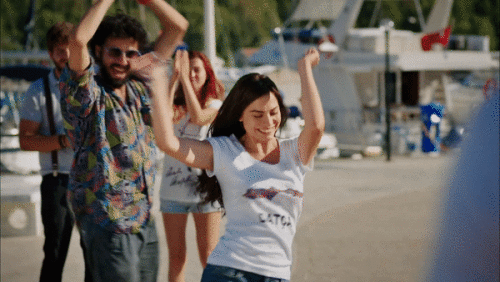 q8bc6M.gif