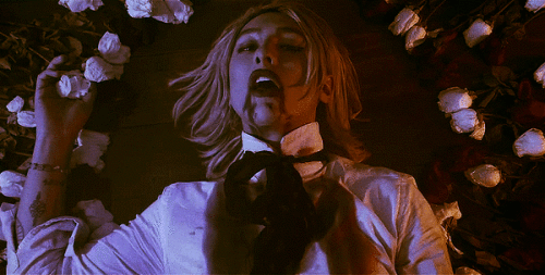 qU8lkz.gif