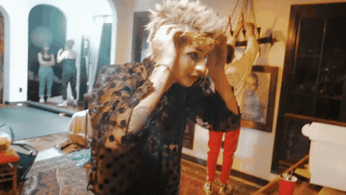 qUZWt5.gif