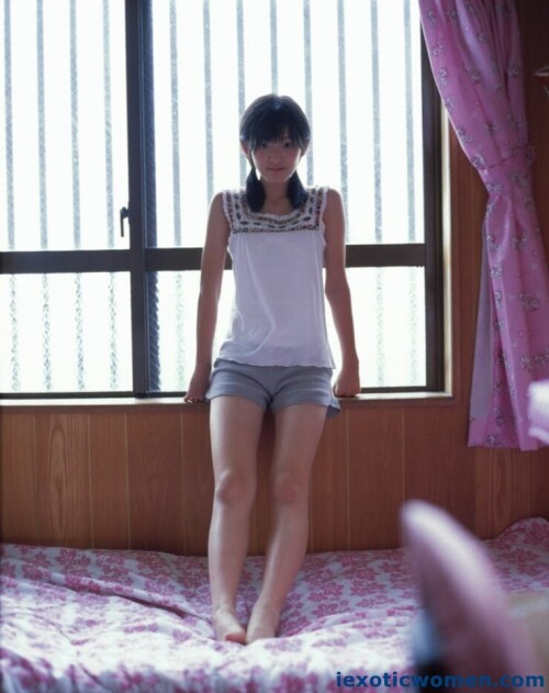 Airi Suzuki 1144