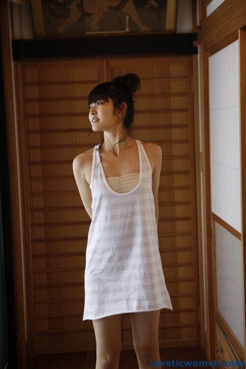 Airi Suzuki 1147