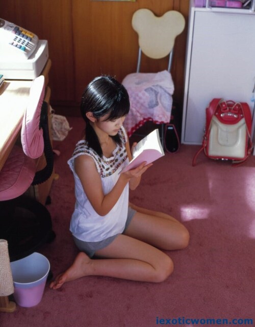 Airi Suzuki 1141