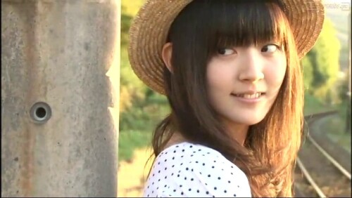Airi Suzuki 690