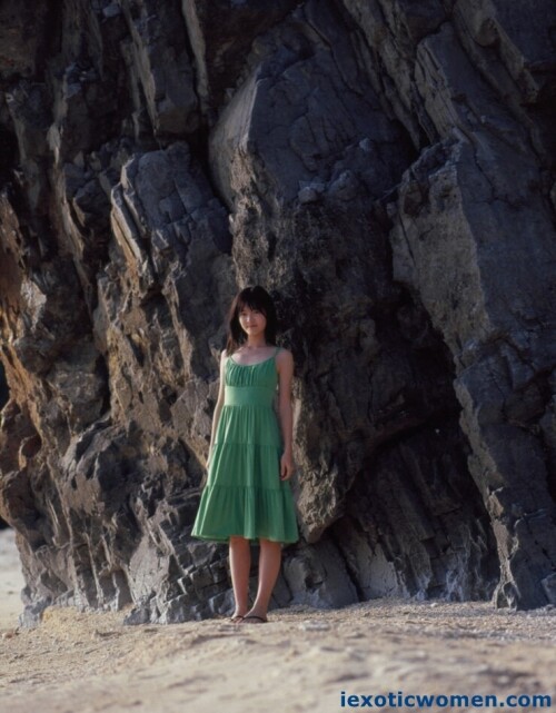 Airi Suzuki 1422