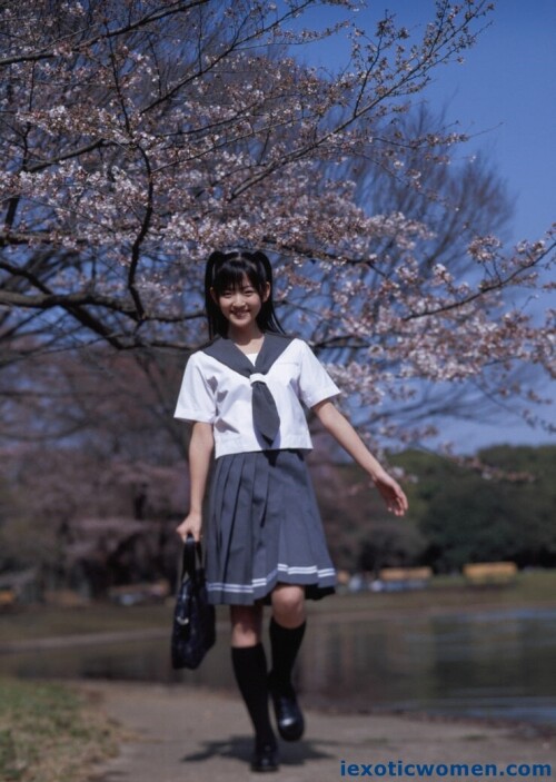Airi Suzuki 1487
