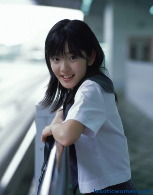 Airi Suzuki 966
