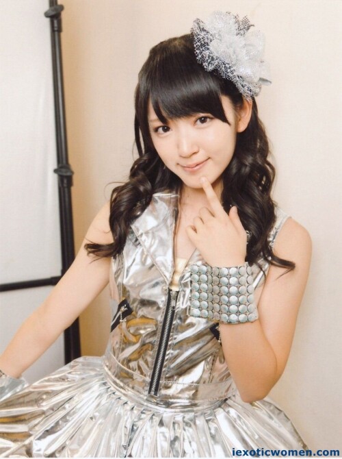 Airi Suzuki 1549