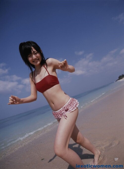 Airi Suzuki 988