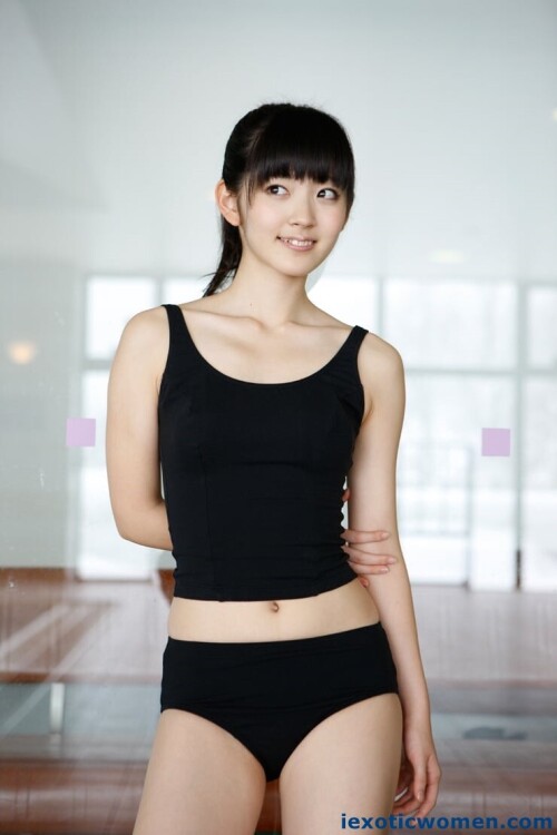 Airi Suzuki 1012