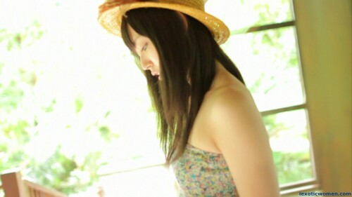 Airi Suzuki 1605