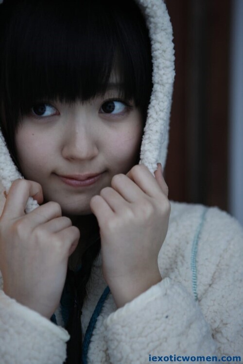 Airi Suzuki 1028