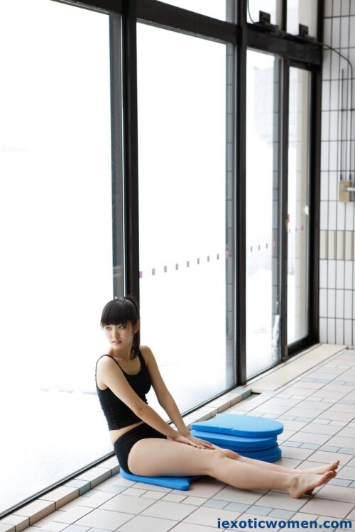 Airi Suzuki 1093