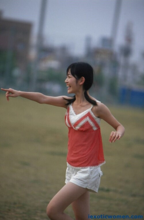 Airi Suzuki 1070