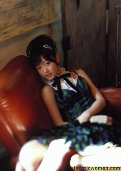 Airi Suzuki 1067