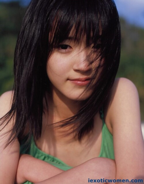 Airi Suzuki 1089