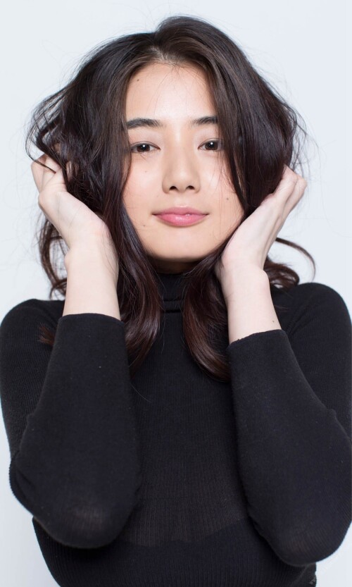 Moemi Katayama 952