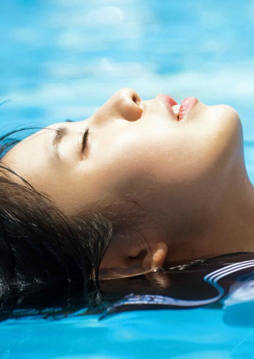 Hina Kikuchi 1725 1