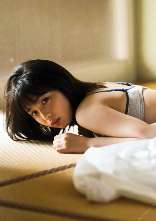 Hina Kikuchi 2014