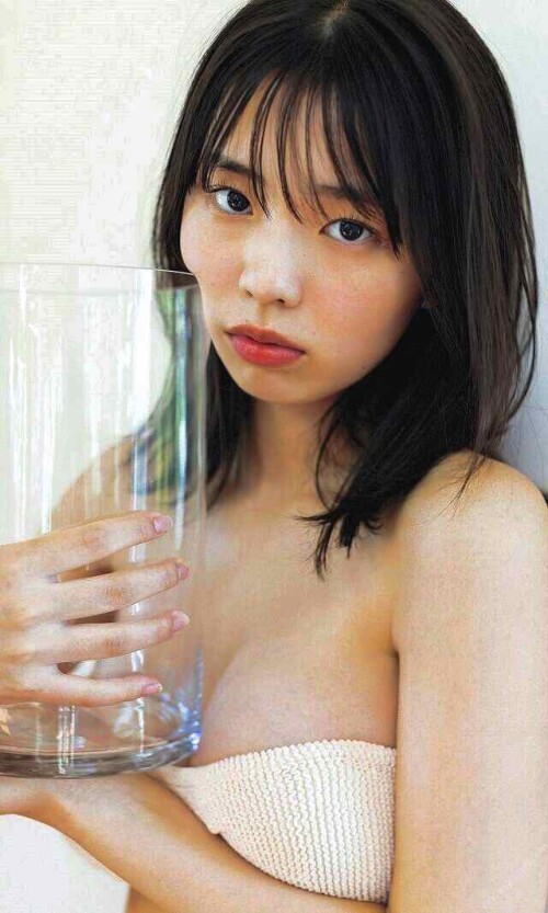 Hina Kikuchi 910