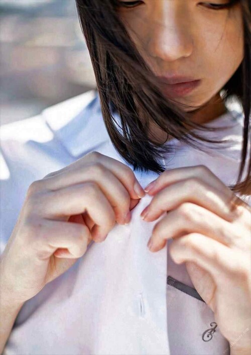 Hina Kikuchi 863