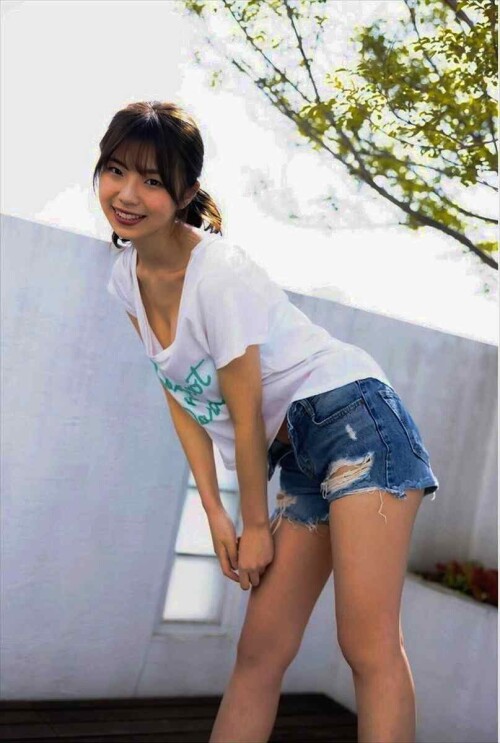 Hina Kikuchi 1122