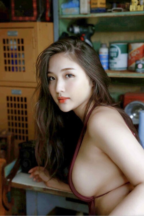 Yumi Mizusaki 1600