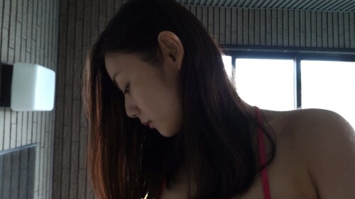 Moemi Katayama 211