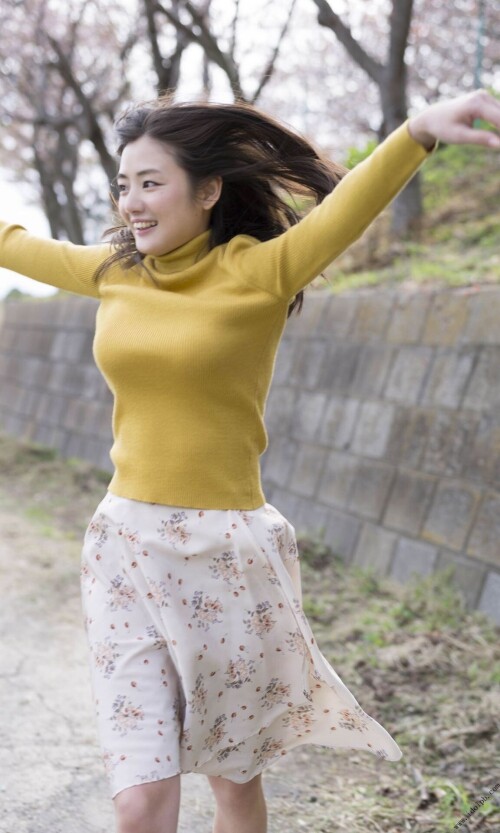 Moemi Katayama 464