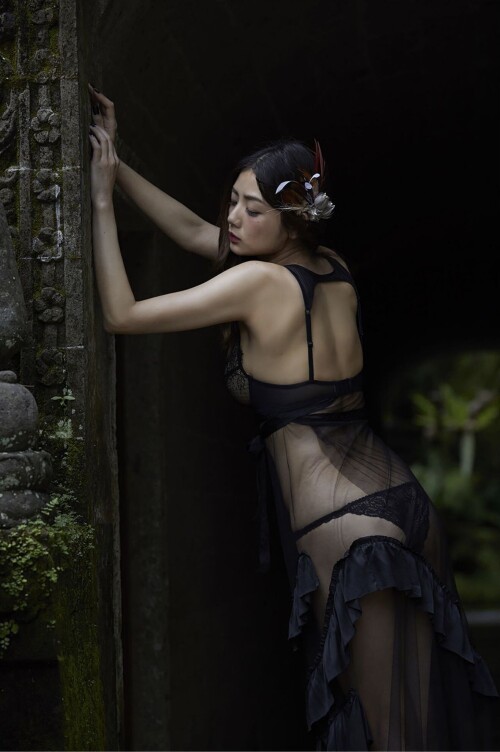 Moemi Katayama 883