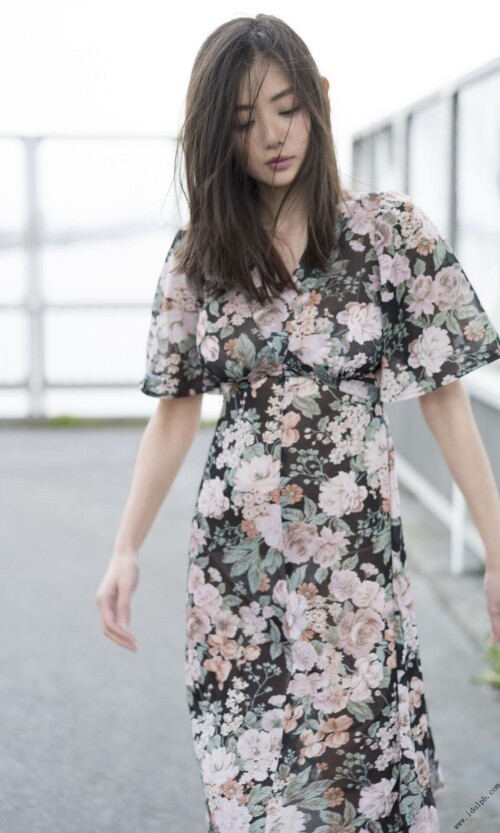 Moemi Katayama 504