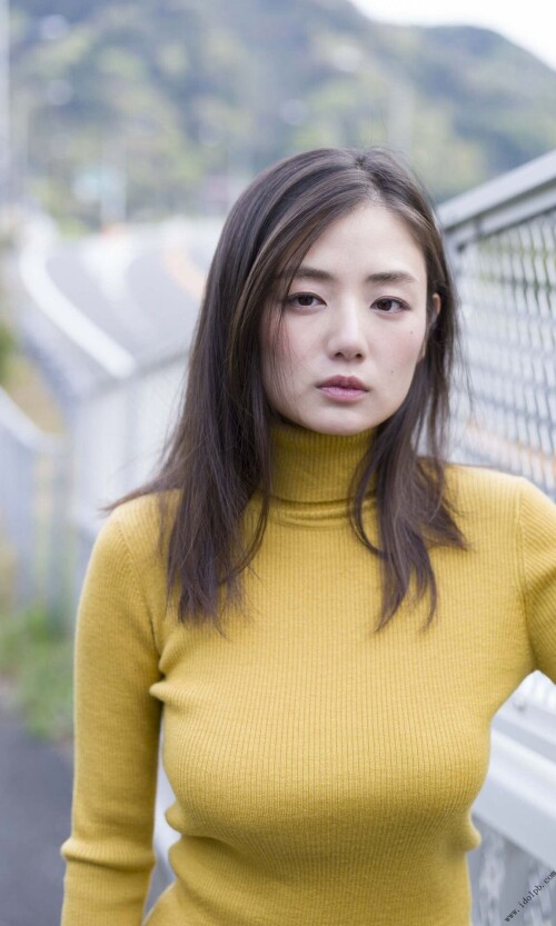 Moemi Katayama 705