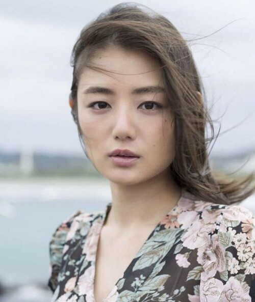 Moemi Katayama 724
