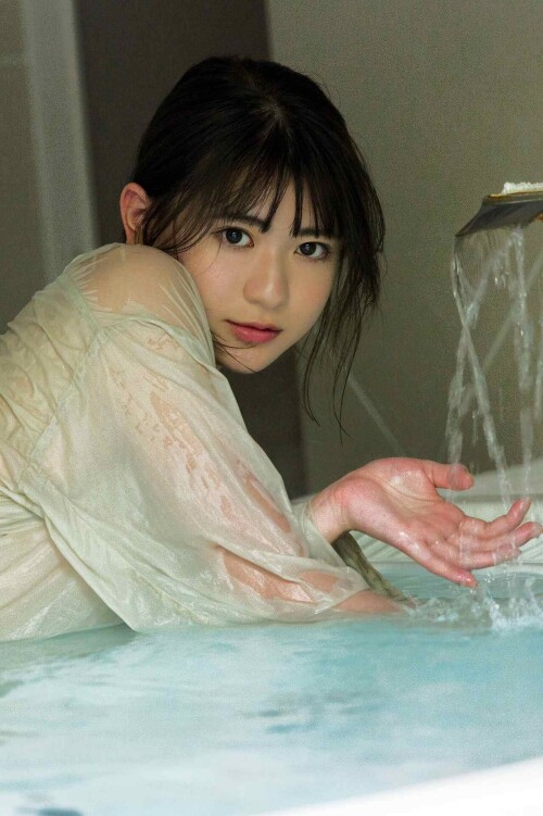 Minami Yamada 379
