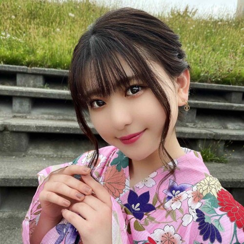 Minami Yamada 978