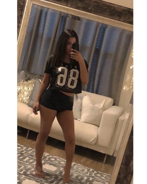 w89yg9.jpg